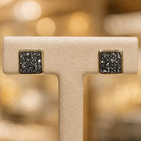 AI-enhanced product photo — Bijouterie Del Moral