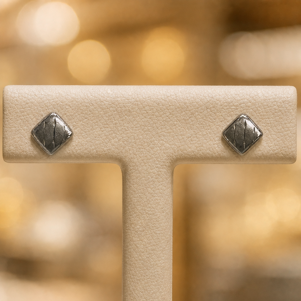 AI-enhanced product photo — Bijouterie Del Moral