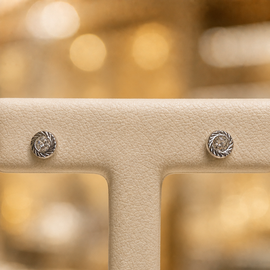 AI-enhanced product photo — Bijouterie Del Moral