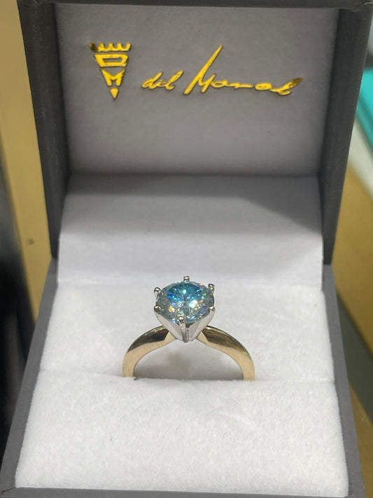 Blue Moissanite 10k 3g / 2.04ct