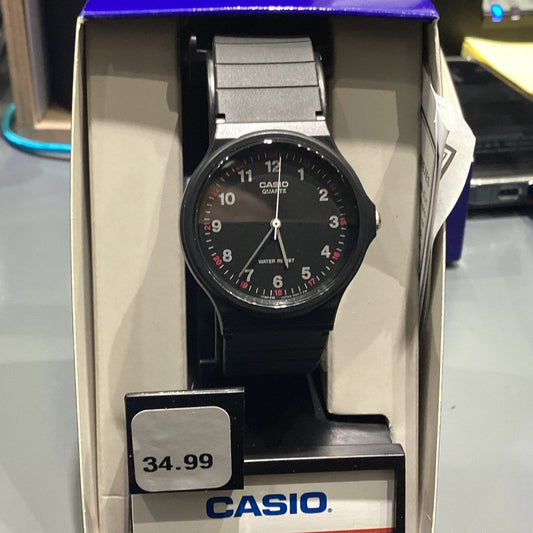 Casio MQ-24-1BLCF Montre