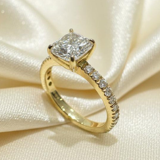 10K gold lab diamond ring detail showing 0.8 carat lab-grown diamond brilliance expert craftsmanship