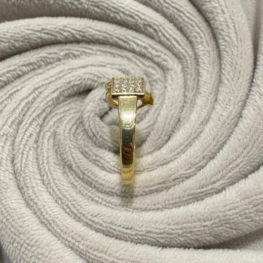 10K gold moissanite ring detail showing moissanite sparkle expert craftsmanship
