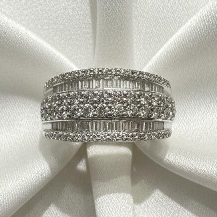 10K gold natural diamond ring detail showing pavé setting natural diamonds brilliant fire