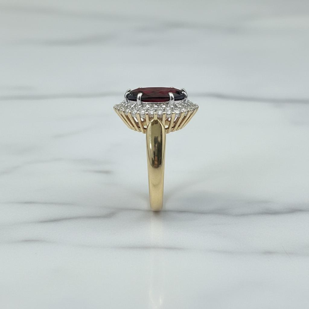 Bague en or 10K, diamants naturels et grenat, 0.32 CT de diamants / 6.1 CT de grenat (DMN10RI025)