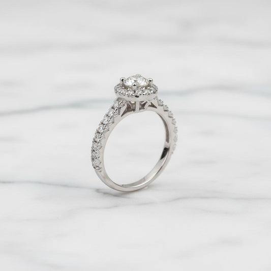 Anillo de Oro de 10K con Diamante Natural de 0.75CT (DMN10RI026)