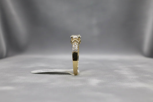 10K ring 0.64ct of moissanite DMM10RI010