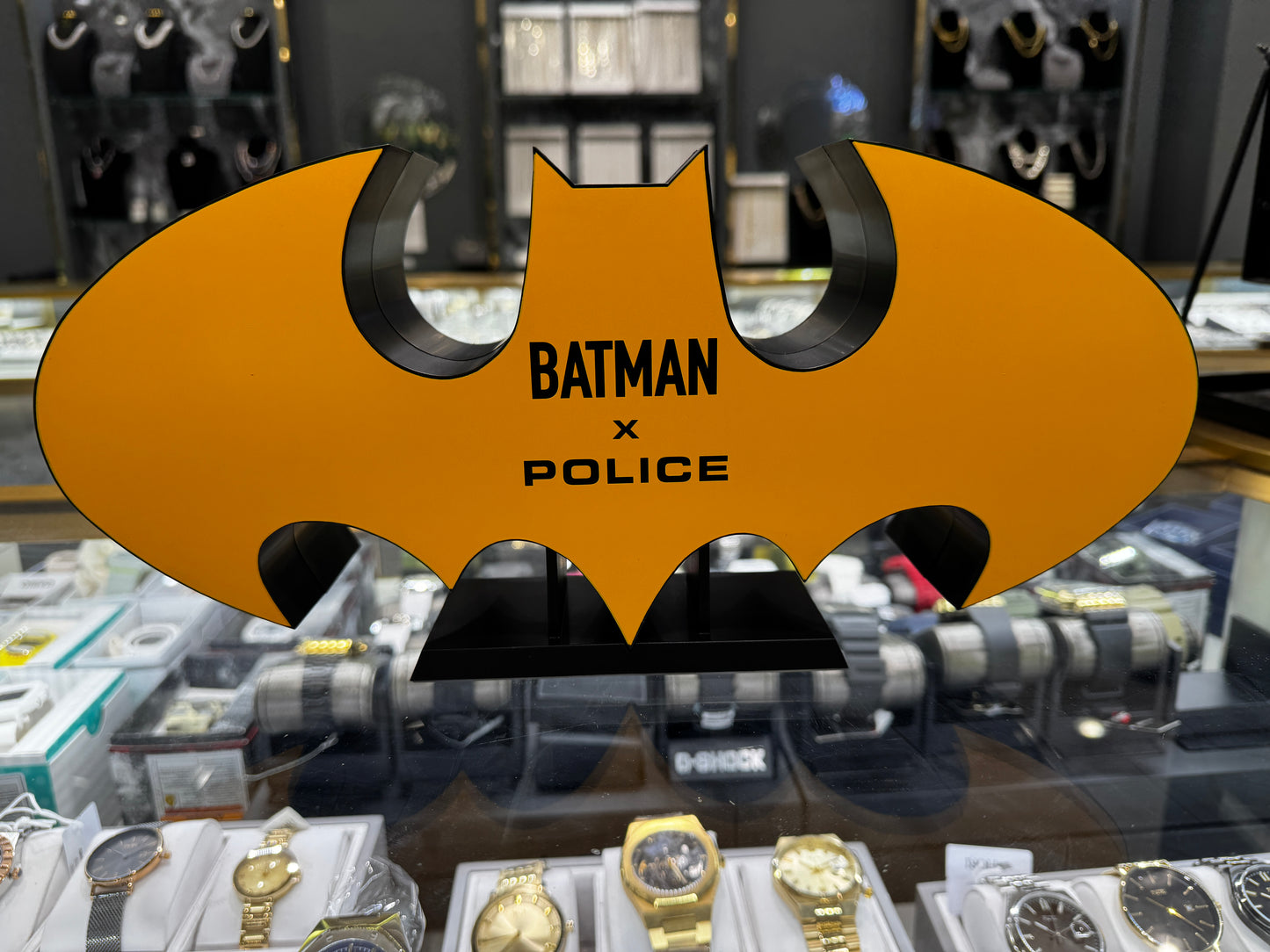Police x Batman watch with the box and stand! 33363