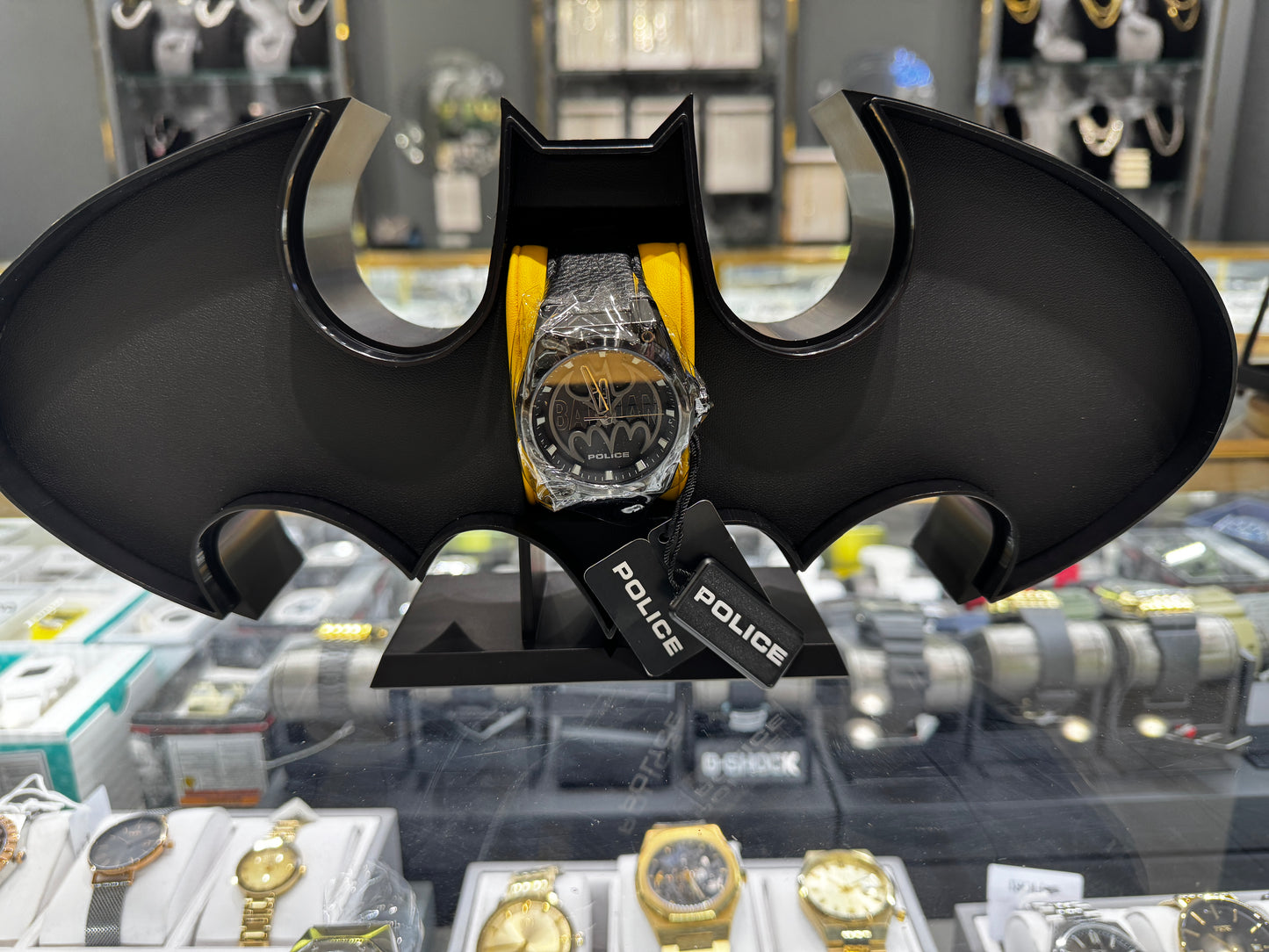 Police x Batman watch with the box and stand! 33363
