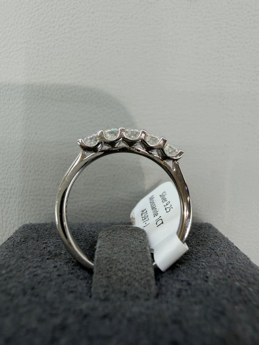 Beautiful silver ring with 1ct of moissanite AZ597-J