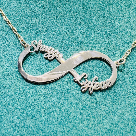 Colgante doble con nombre personalizado y símbolo infinito - Oro, platino y plata a medida
