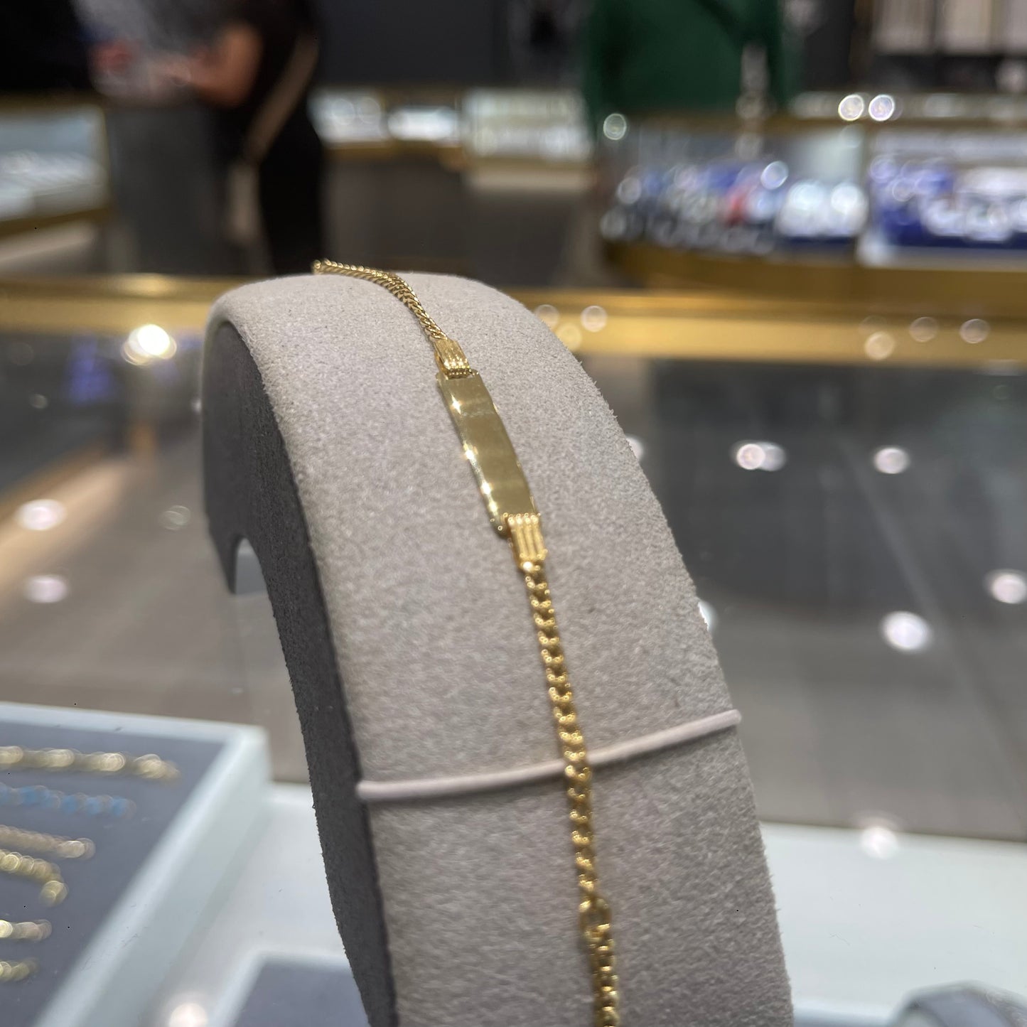 10K Yellow Gold Baby Bracelet - 1.6g - Free Engraving & Free Sizing