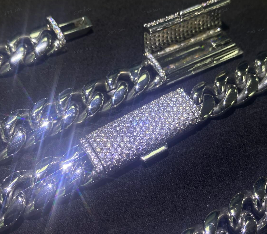 Iced Out Moissanite Cuban Link Chain & Bracelet detail - 925 Sterling Silver (MJCN0590)