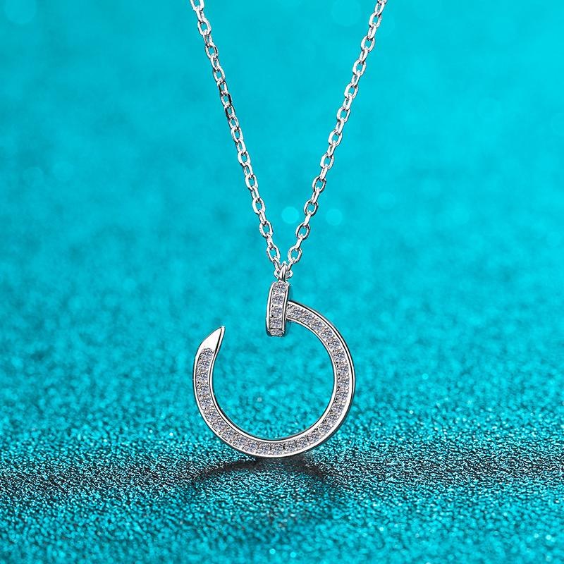 Moissanite Circle Pendant Necklace - 925 Sterling Silver (MJE1132)