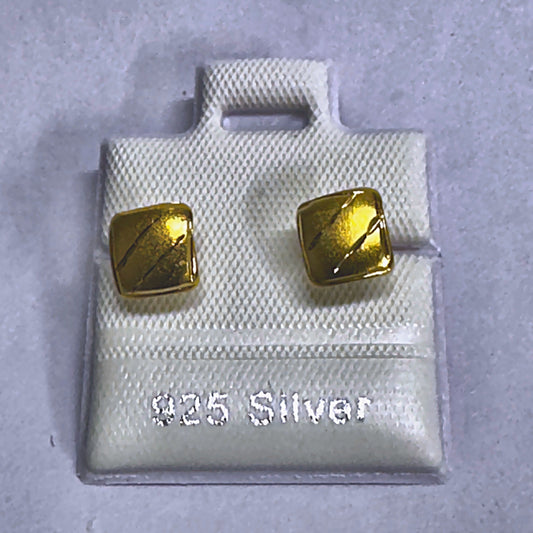 PL211 925 silver stud earrings, gold plated finish