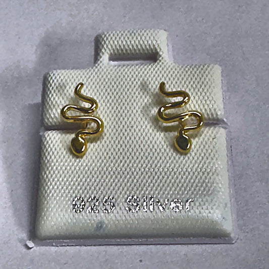 PL627 925 silver stud earrings, gold plated finish