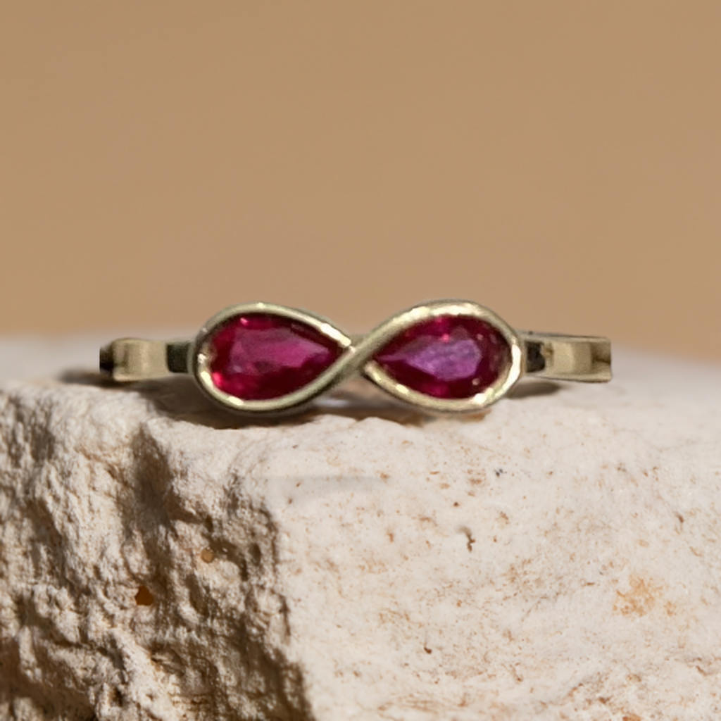 Infinity Synthetic Ruby 10K Yellow Gold Women Ring 1.28g