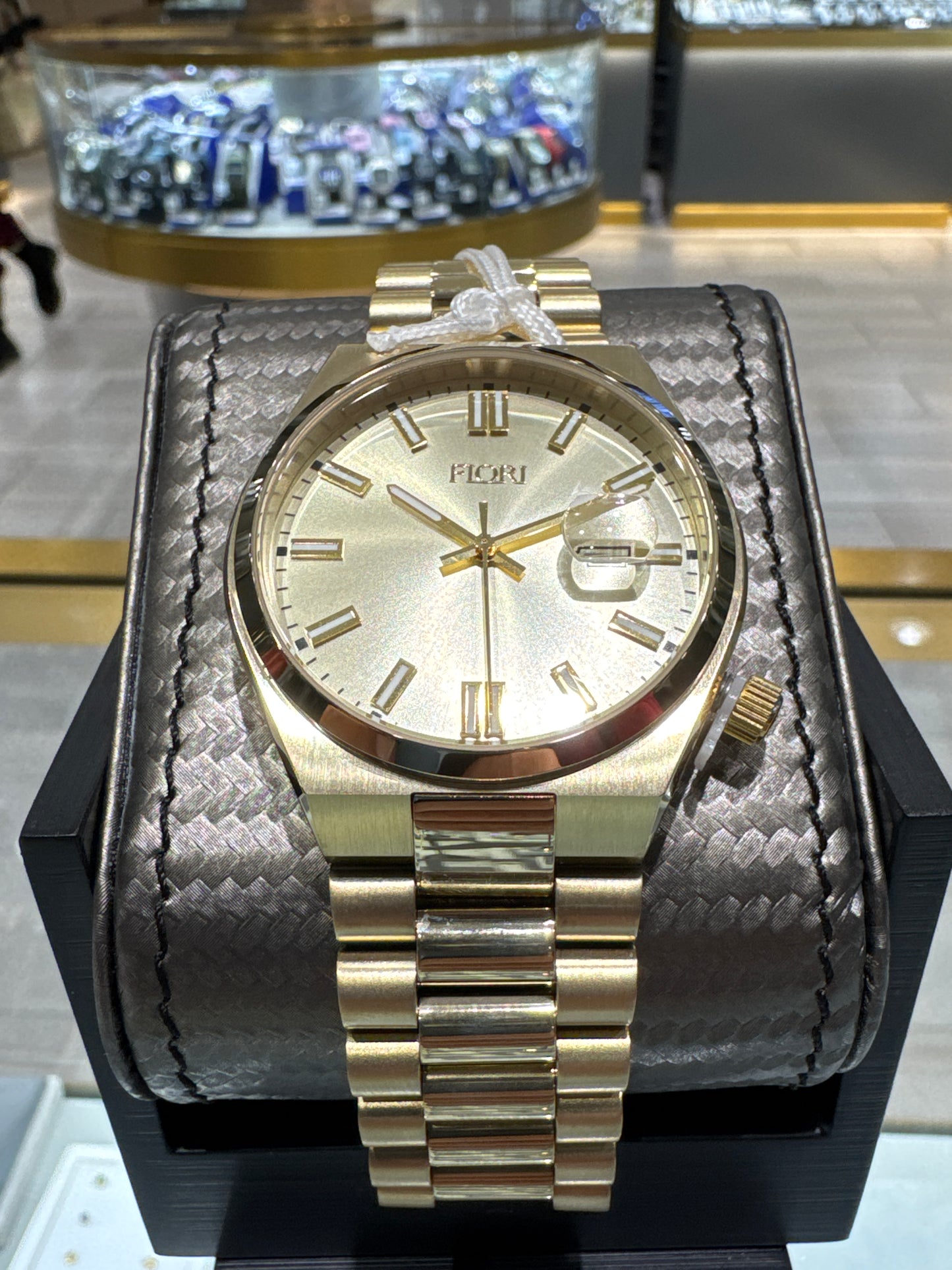 Montre Fiori 3954 à couronne vissée - Cadran champagne, entièrement en or